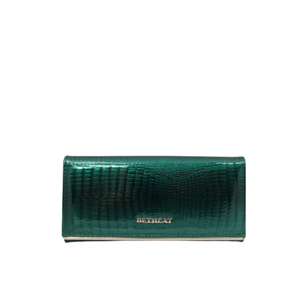 Дамски портфейл естествена кожа  и лак цвят зелен  код:90043